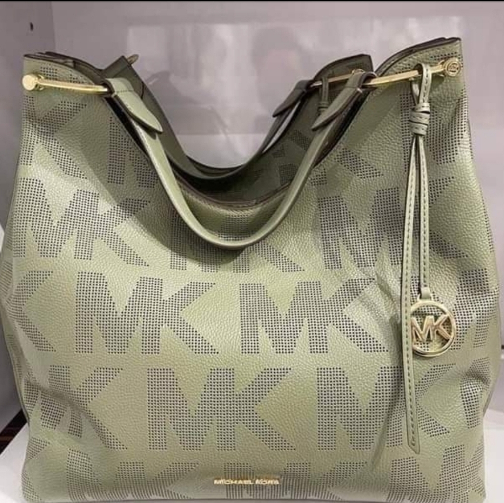 (SOLD)💎VERY RARE!!!💎 NWT MICHAEL KORS LARGE,ARMY GREEN,JOAN SLOUCHY PURSE